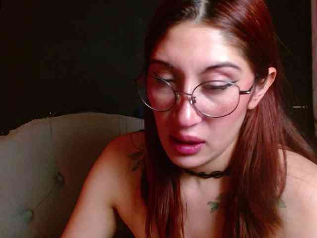 Red-moonn webcam