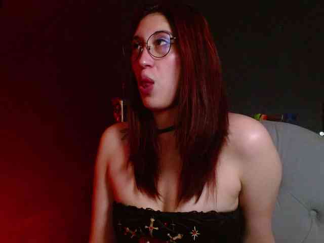 Red-moonn webcam