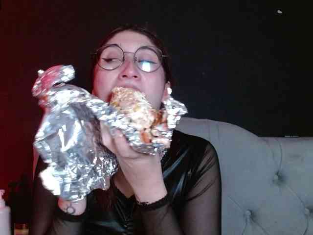 Red-moonn webcam