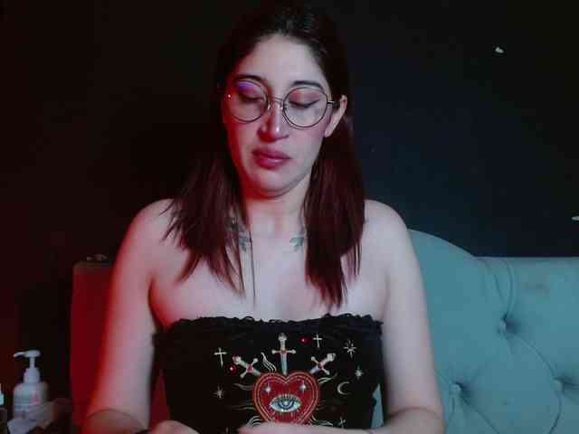 Red-moonn webcam