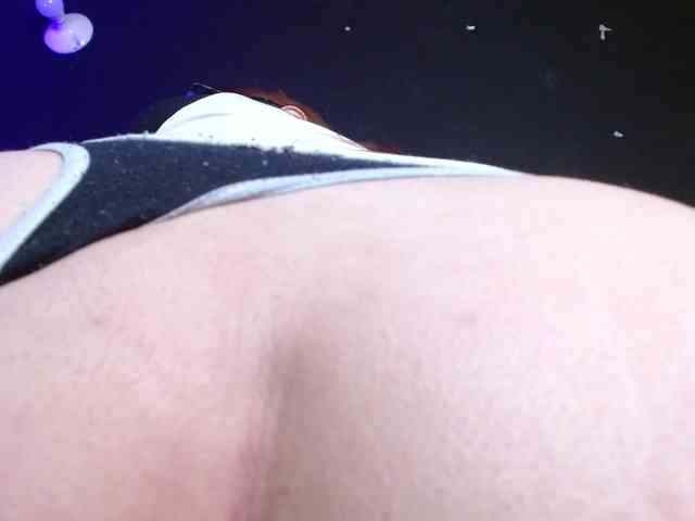 Red-moonn webcam