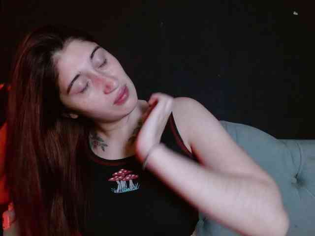 Red-moonn webcam