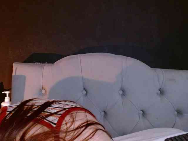 Red-moonn webcam