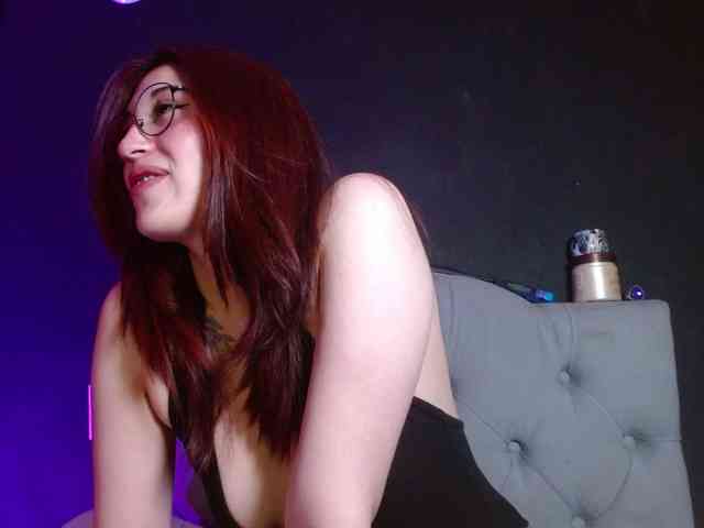 Red-moonn webcam