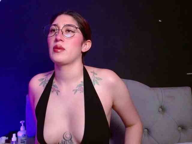 Red-moonn webcam