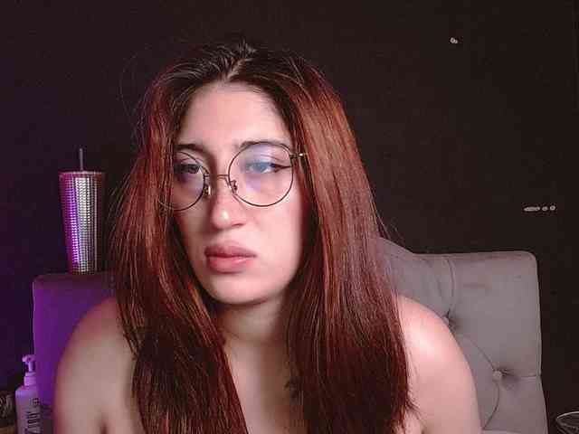 Red-moonn webcam