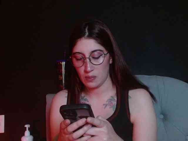 Red-moonn webcam