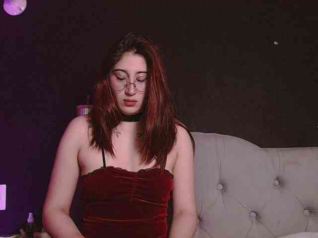 Red-moonn webcam