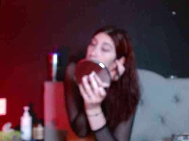 Red-moonn webcam