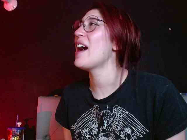 Red-moonn webcam
