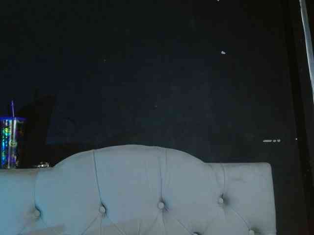 Red-moonn webcam