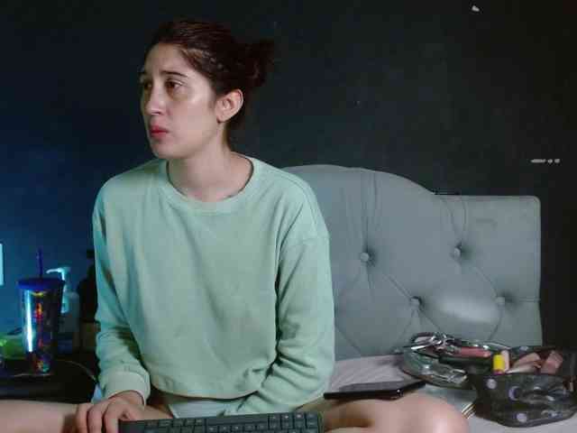 Red-moonn webcam