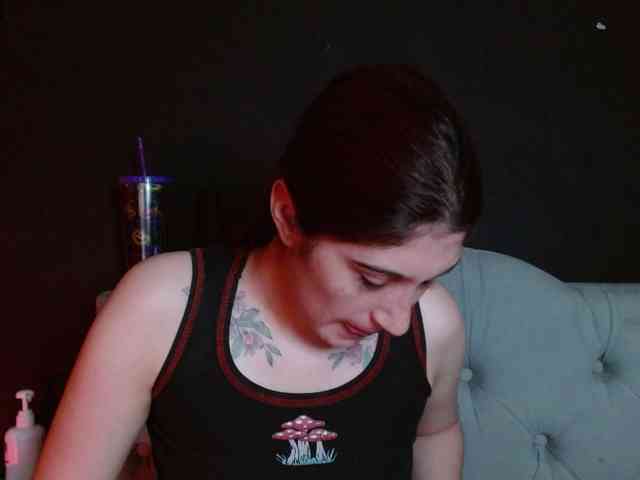 Red-moonn webcam