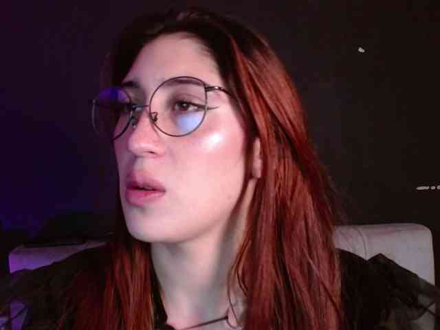 Red-moonn webcam