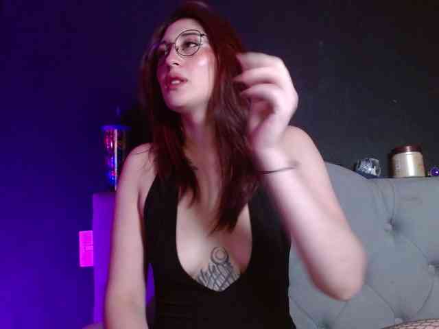 Red-moonn webcam