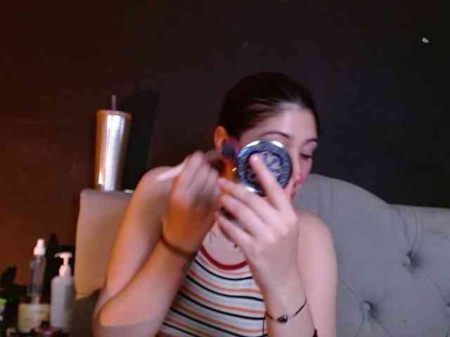 Red-moonn webcam