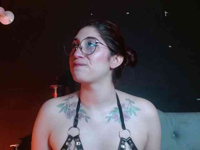 Red-moonn webcam