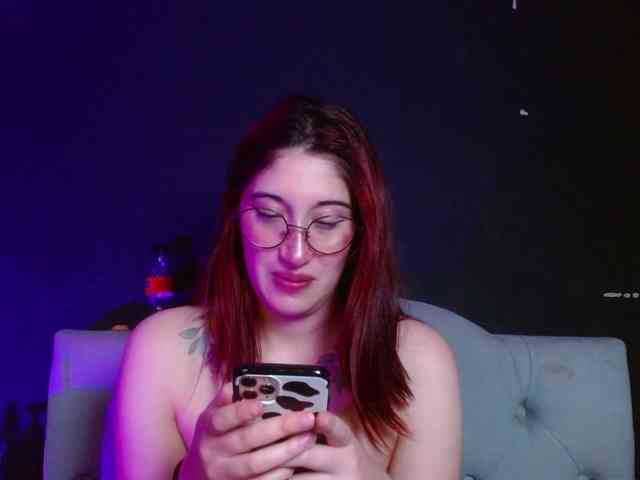 Red-moonn webcam