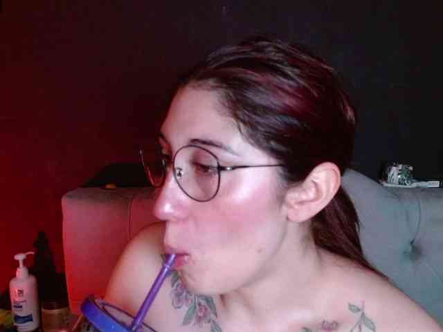 Red-moonn webcam