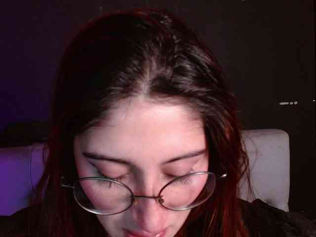 Red-moonn webcam