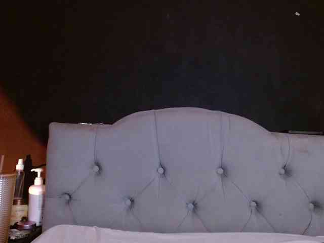 Red-moonn webcam