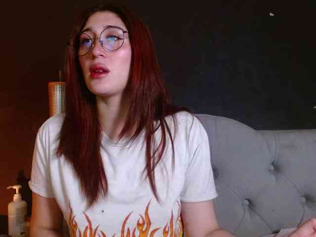 Red-moonn webcam