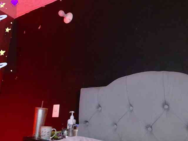 Red-moonn webcam