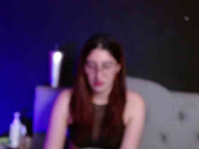 Red-moonn webcam