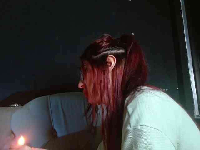 Red-moonn webcam