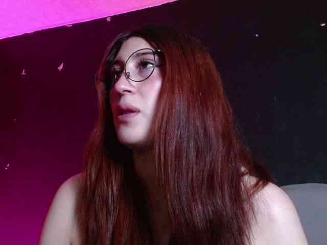 Red-moonn webcam