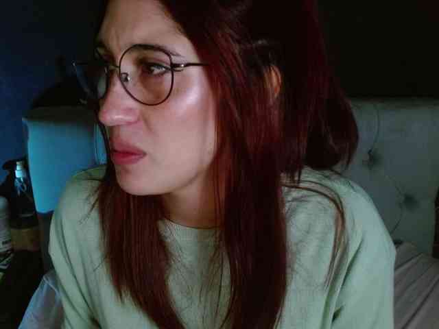 Red-moonn webcam