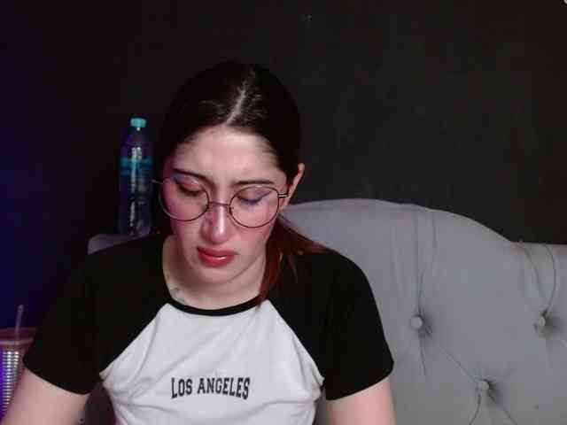 Red-moonn webcam