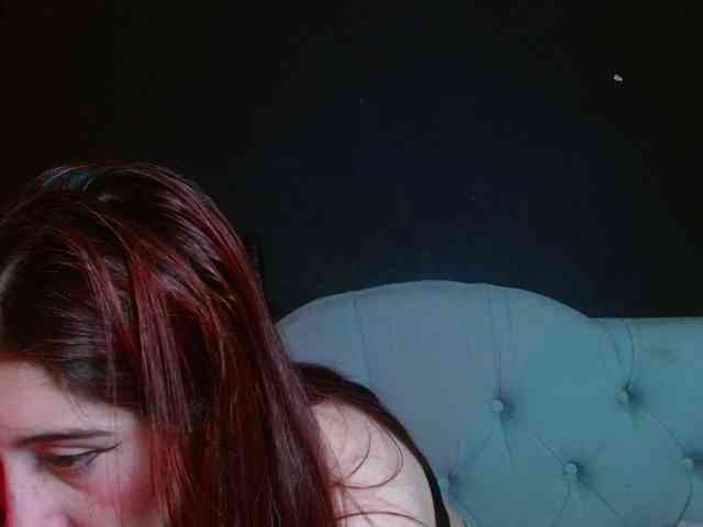 Red-moonn webcam