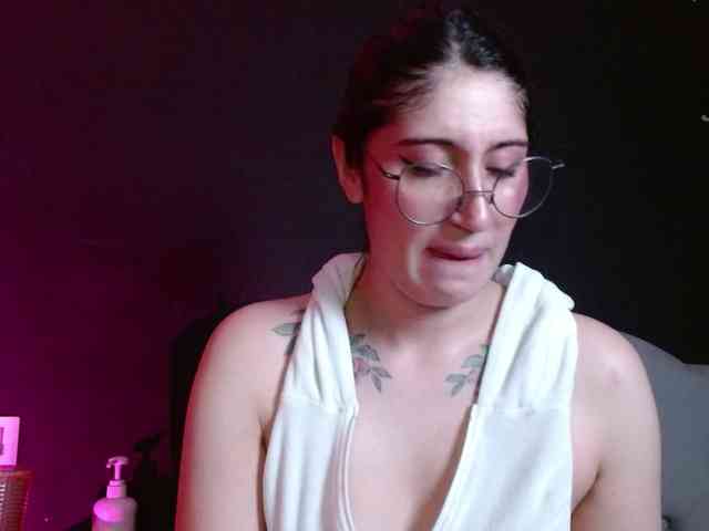 Red-moonn webcam