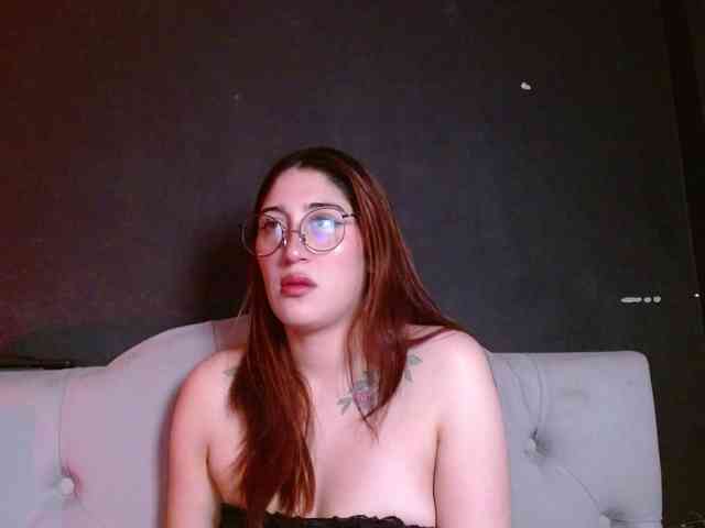 Red-moonn webcam