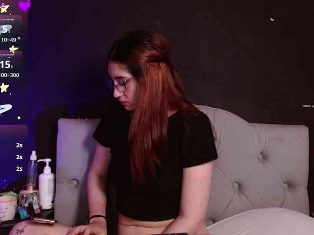Red-moonn webcam