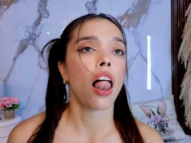 hannahill69 live cam preview