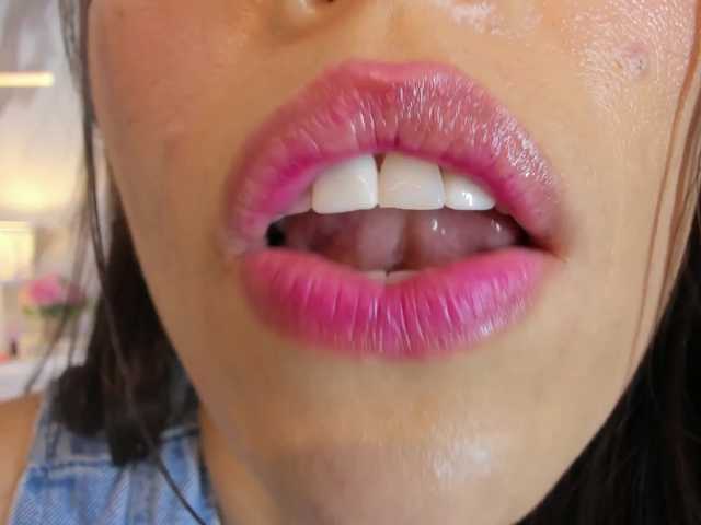 hannahill69 live cam on BongaCams