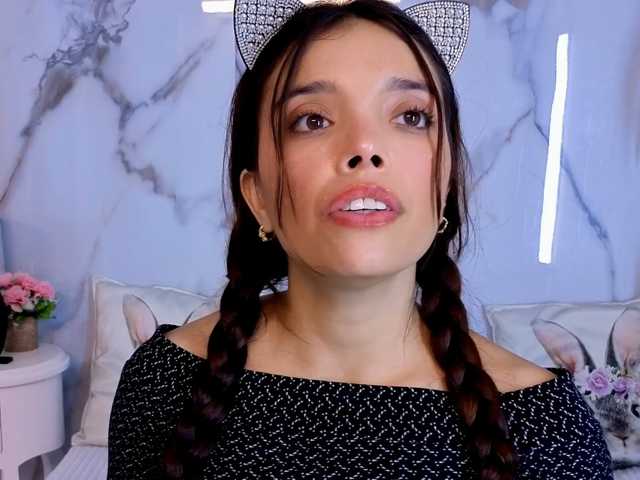 hannahill69 live cam on BongaCams
