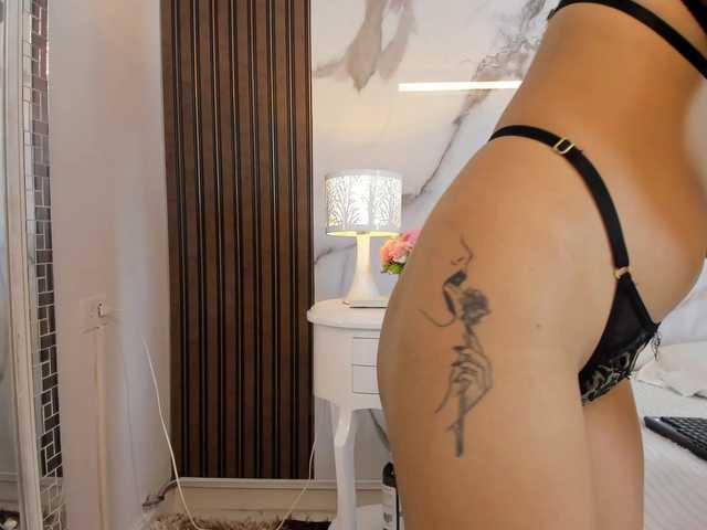 hannahill69's BongaCams show and profile