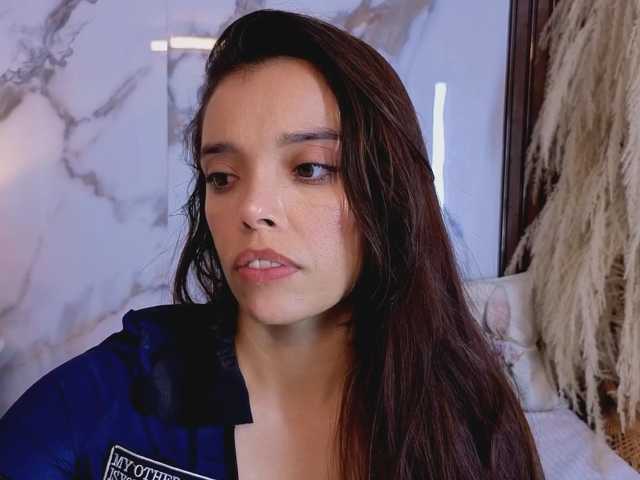 hannahill69 live cam on BongaCams