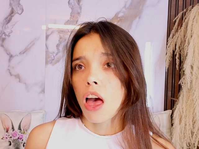 hannahill69 live cam on BongaCams