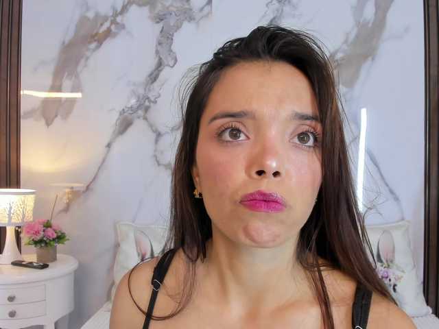 hannahill69 live cam on BongaCams