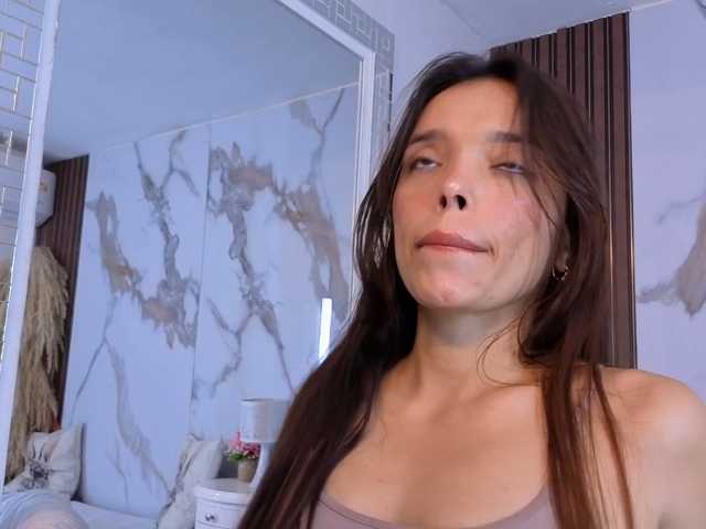 hannahill69 live cam on BongaCams