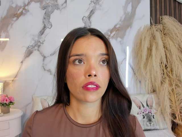 hannahill69's BongaCams show and profile