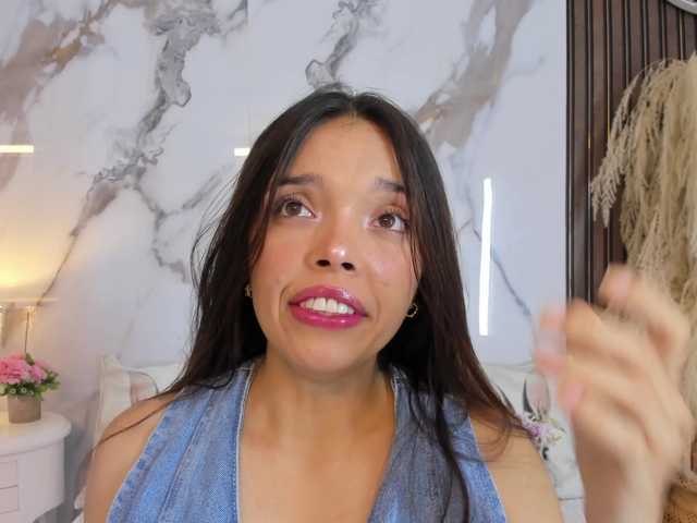 hannahill69 live cam on BongaCams