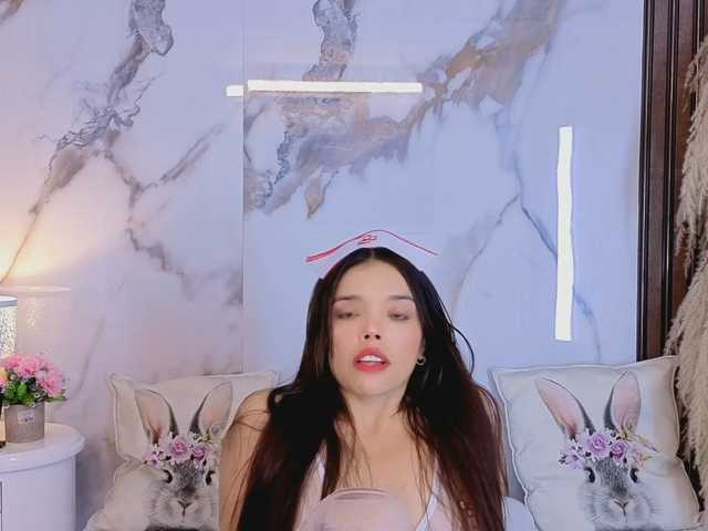 hannahill69 live cam on BongaCams