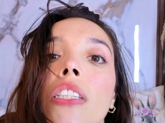 hannahill69 live cam on BongaCams