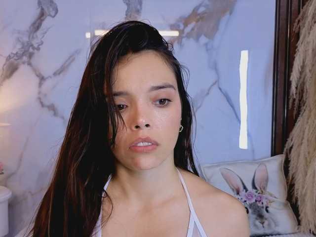 hannahill69 live cam on BongaCams