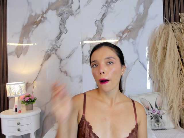 hannahill69 live cam on BongaCams